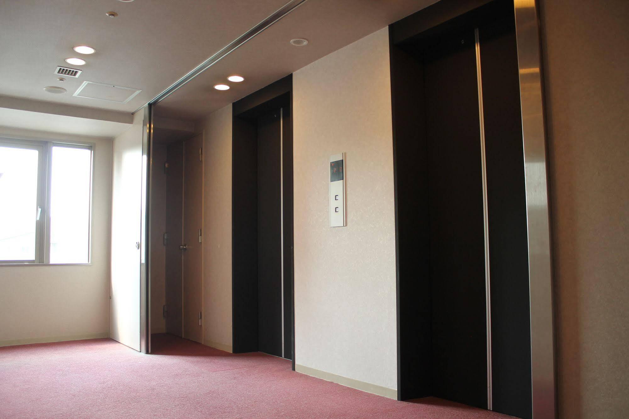 โรงแรมไลฟ์แม็กซ์ คะโงะชิมะ คาโกชิมะ ภายนอก รูปภาพ